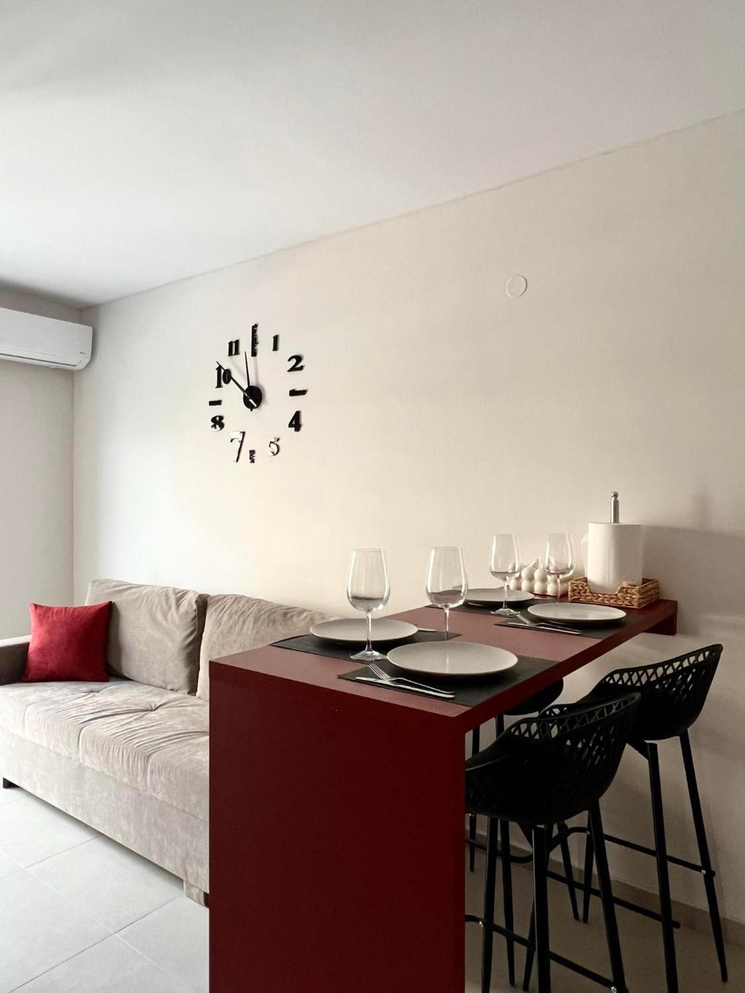 Av Luxury Apartament